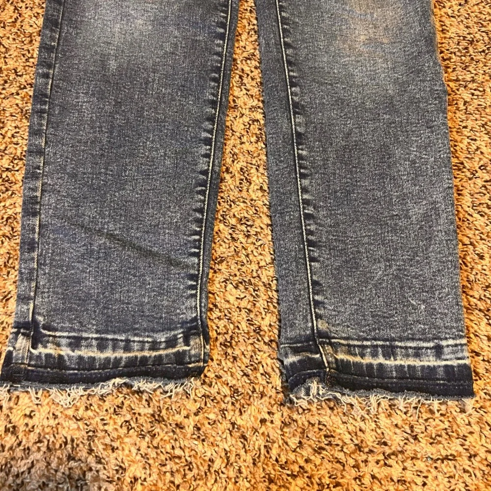 ANA High Rise Straight Jeans Women's Size 4 Distressed Wash Frayed‎ Hem